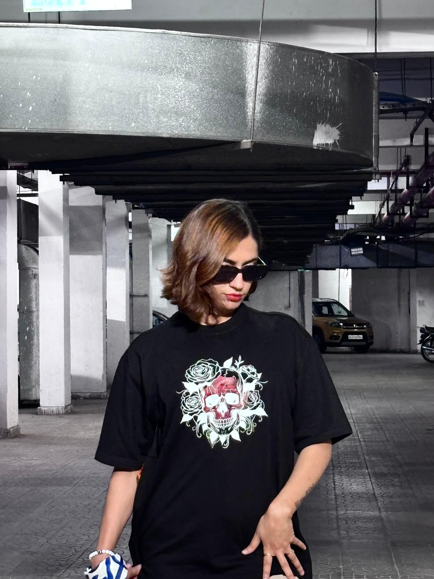 PLUTO GALAXY ORIGINALS SKULL AND ROSES EDITION UNISEX OVERSIZED T-SHIRT